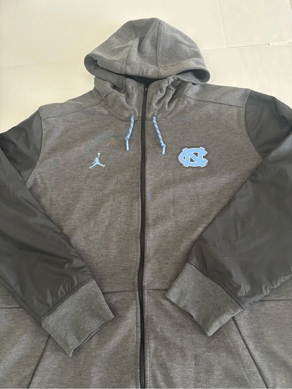 Jordan North Carolina Tar Heels Jacket Mens  Jordan NCAA Basketball Hoodie XXL